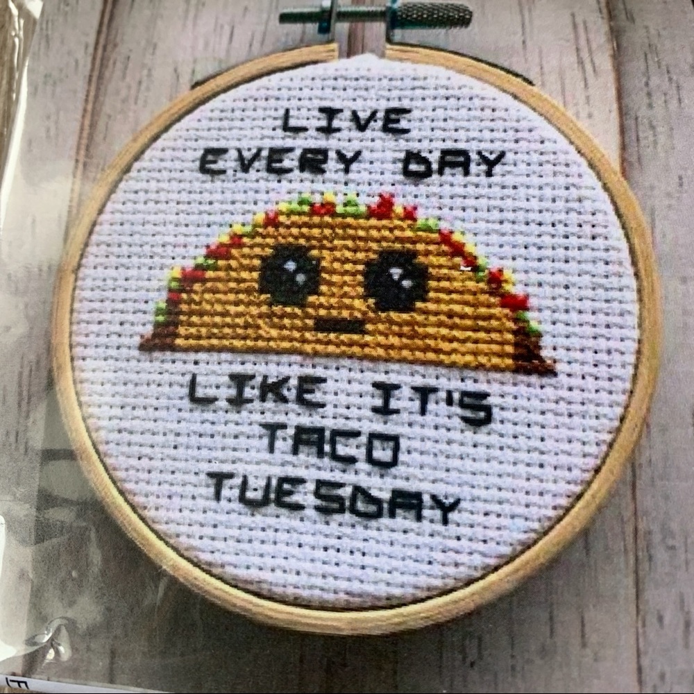 Counted Cross Stitch Kit - Picture 2 of 5